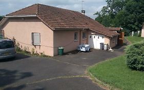 Grande maison sur 2000 m2 de terrain avec un studio amenage pour 2 personnes2
